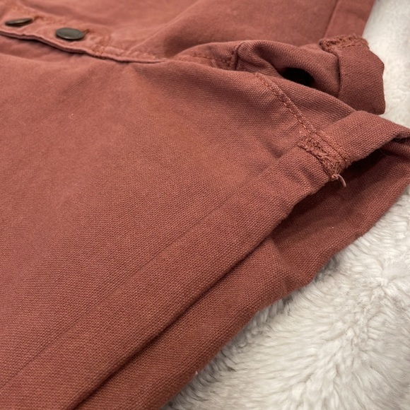 High Rise Midi Shorts - Picture 3 of 4